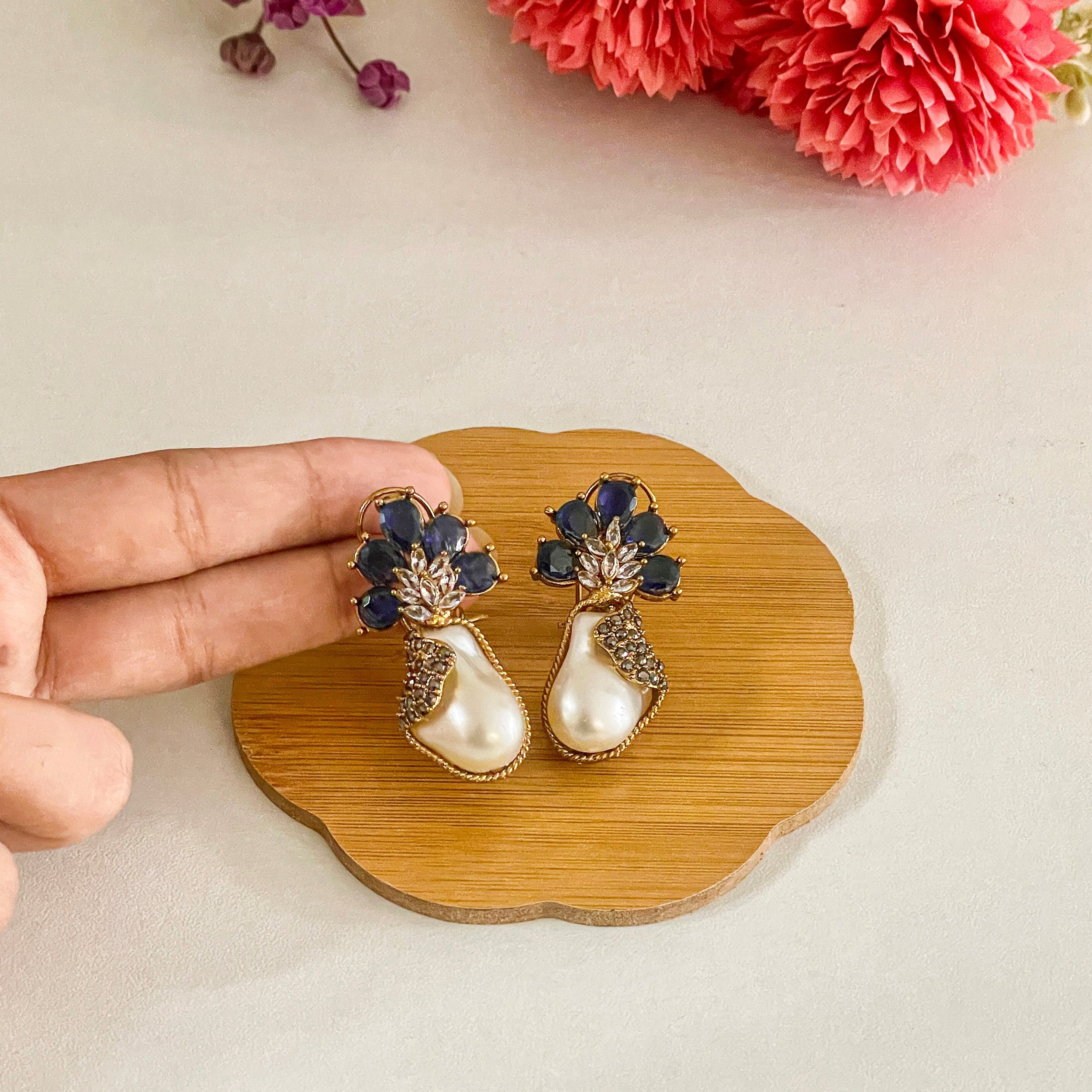Duraiya Majesty Mother of Pearl Earrings - ER-71