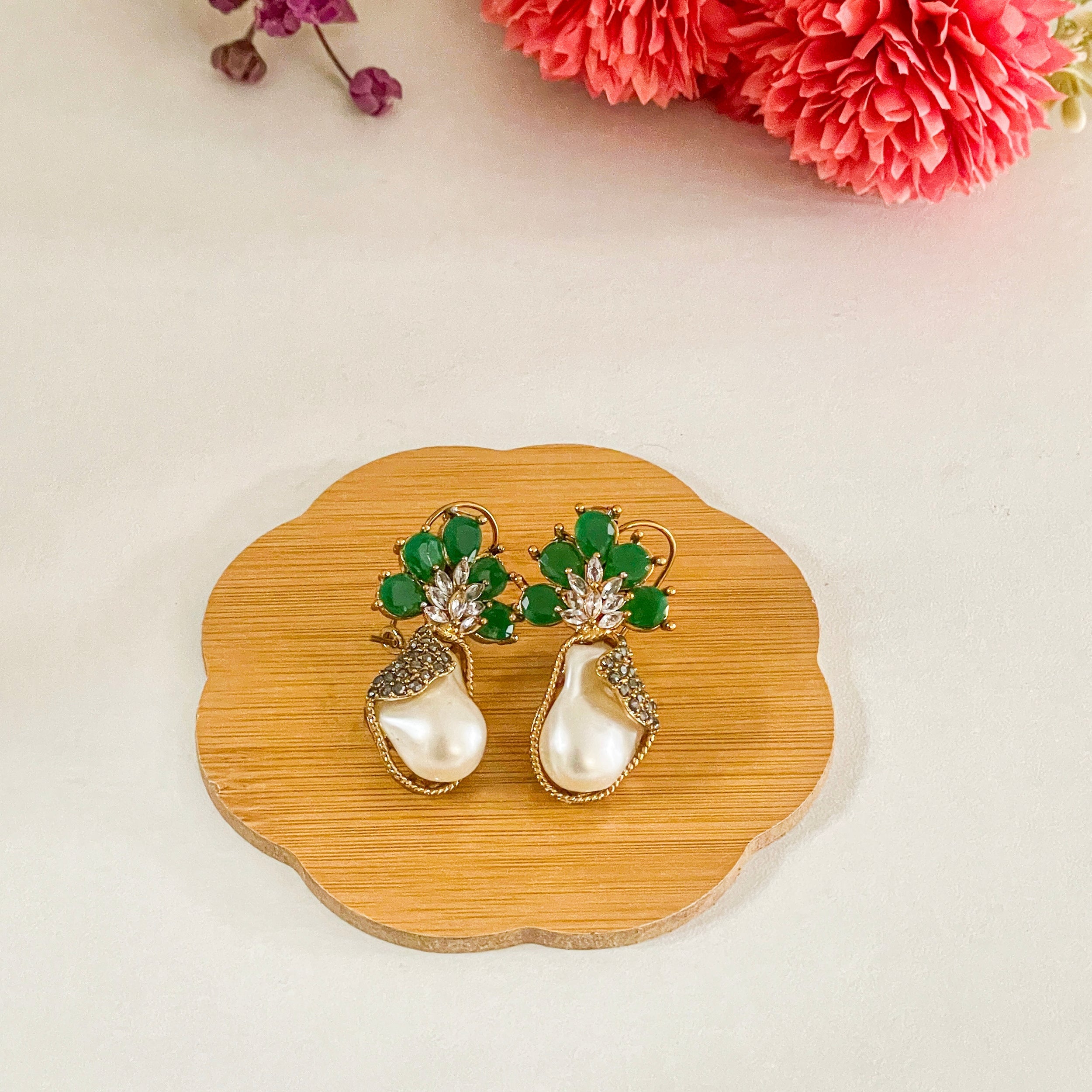 Duraiya Majesty Mother of Pearl Earrings - ER-71