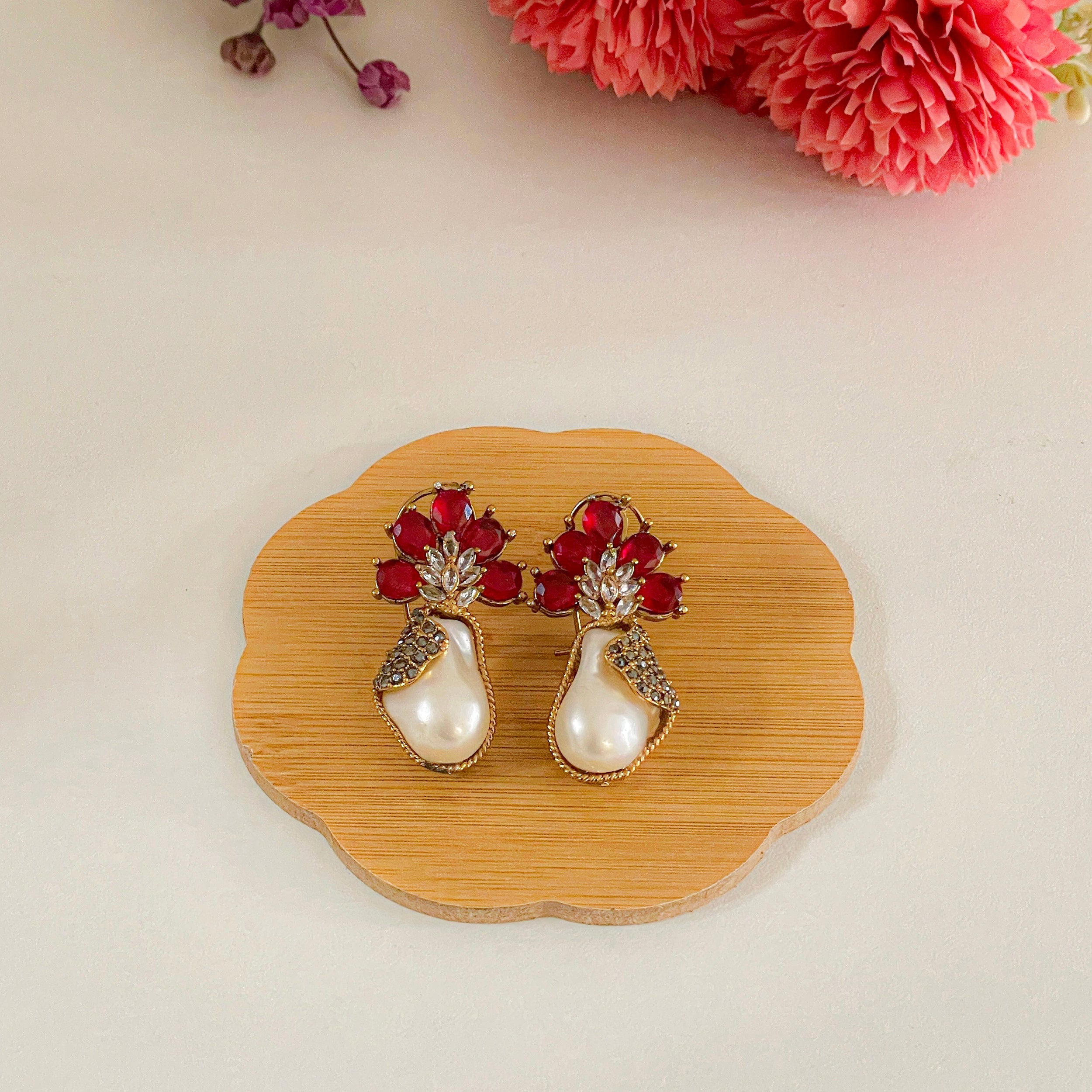 Duraiya Majesty Mother of Pearl Earrings - ER-71